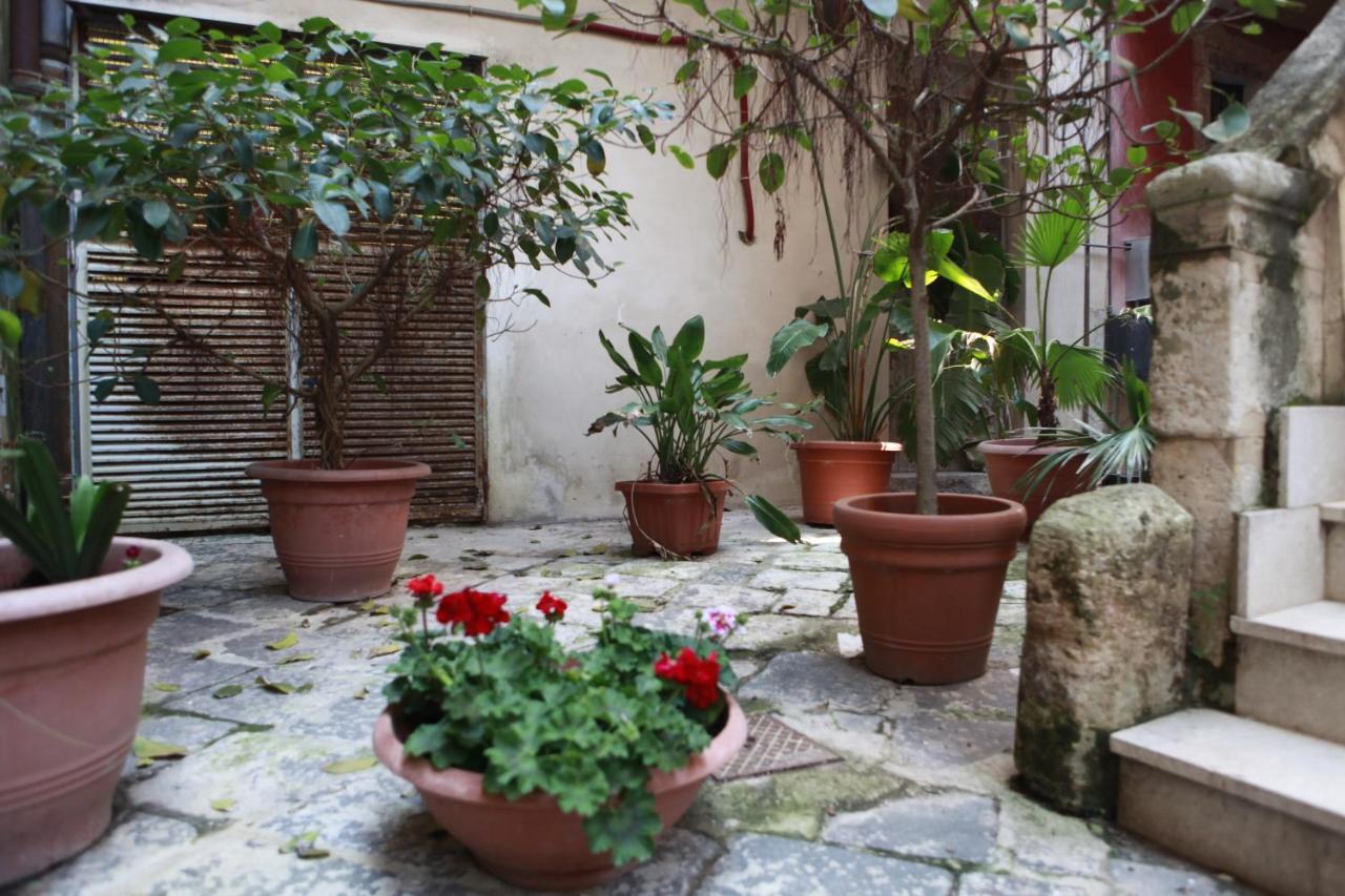 Il Fuoco Di Archimede - Ortigia Apartment Syracuse Exterior photo